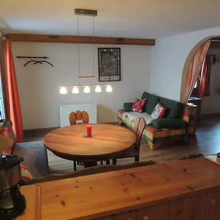 Chasa Pavun - Studio Apartment