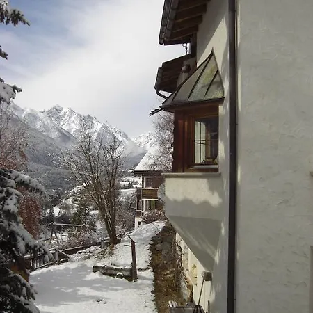 Chasa Pavun - Studio Apartment Ramosch